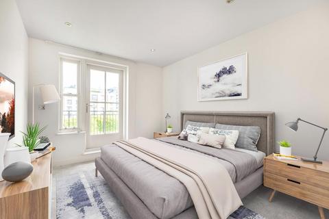 3 bedroom flat for sale, Greensward House, Imperial Crescent SW6