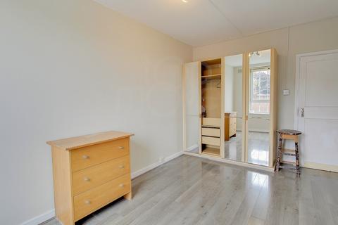2 bedroom flat to rent, Pilgrim House, Tabard Street, London, SE1