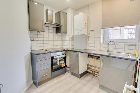 2 bedroom flat to rent, Pilgrim House, Tabard Street, London, SE1