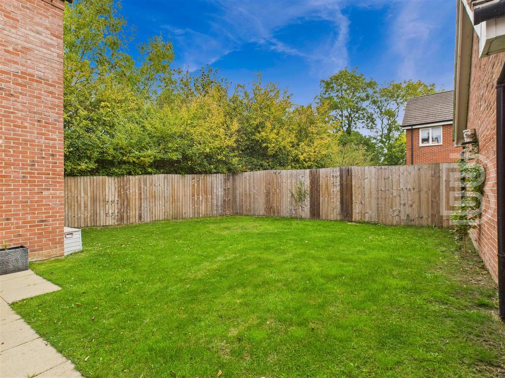 CAM05587 G0-PR0054-STILL032.jpg