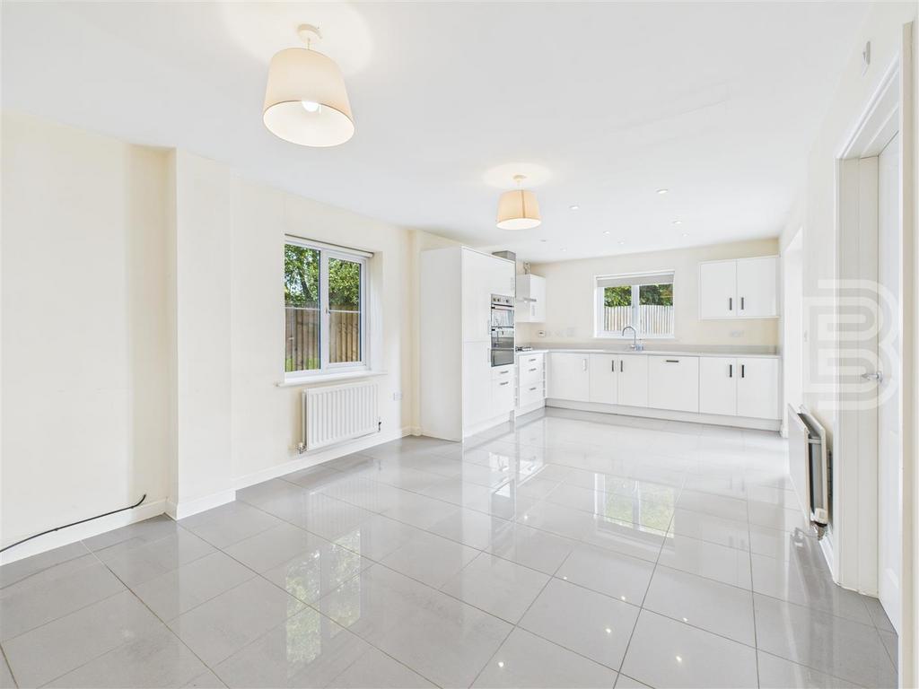 CAM05587 G0-PR0054-STILL016.jpg