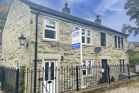 Pear Tree Court, Silsden