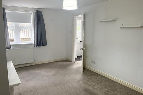 3 bedroom semi-detached house for sale, Pear Tree Court, Silsden