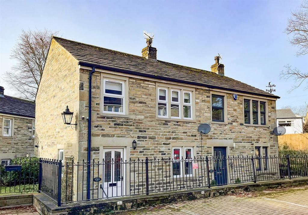 Pear Tree Court.jpg