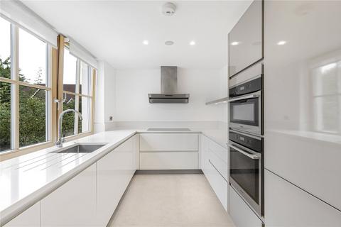 undefined, Totteridge Lane, London, N20