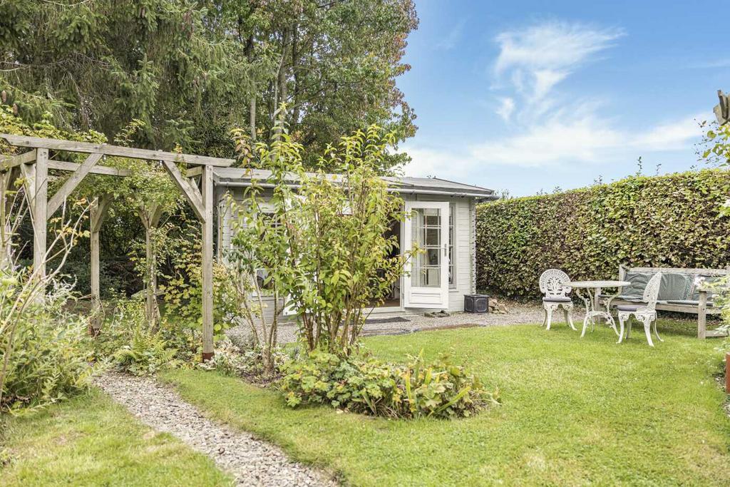 Summer house