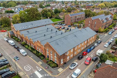 2 bedroom apartment for sale, Sutton Road, Hertfordshire AL1