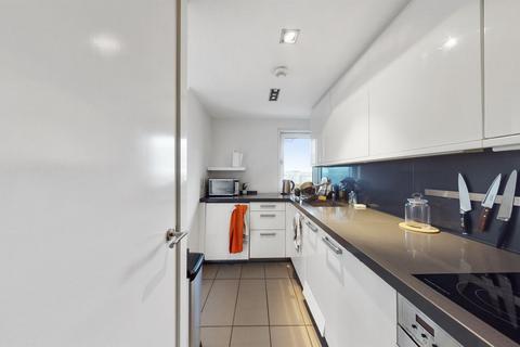 2 bedroom apartment to rent, Empire Square West, London, SE1