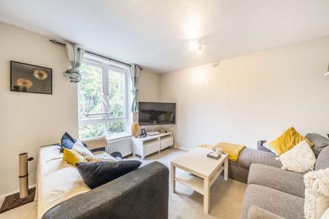 Wrights Green, London SW4