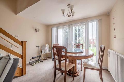 3 bedroom semi-detached house for sale, Vantage Road, Slough SL1