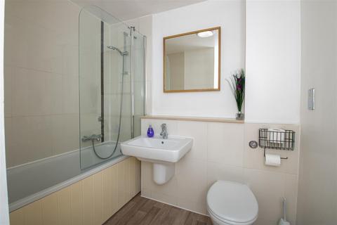 1 bedroom apartment to rent, Rillaton Walk, Milton Keynes MK9