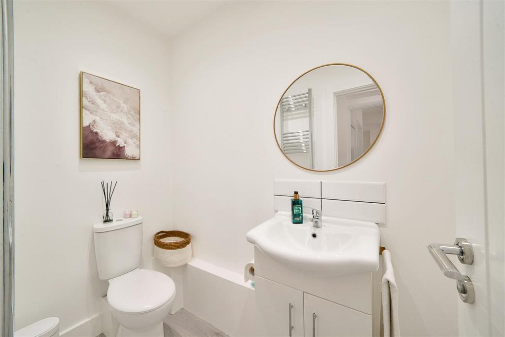 31 Edwards Avenue - qk OYVh H69 Sk P2tx0 N9 MT.jpg