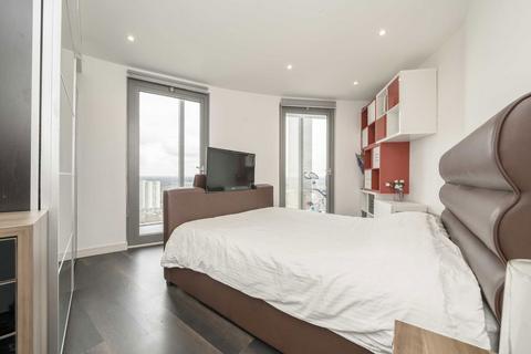 undefined, Ealing Road, Brentford TW8