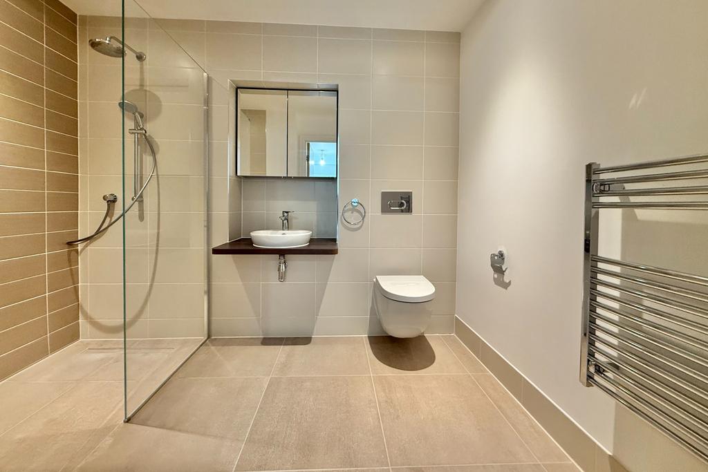 Ensuite