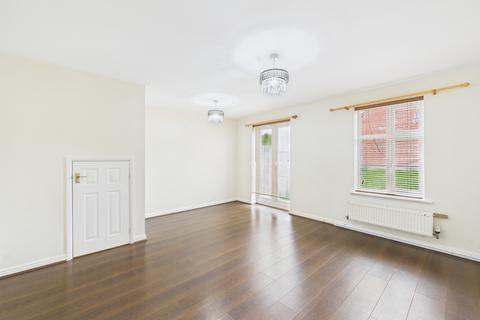3 bedroom townhouse for sale, Heybridge Road, Leicester, LE5