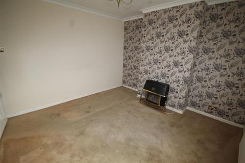 3 bedroom semi-detached house for sale, Cae Derw, Llandudno Junction