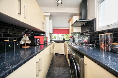 undefined, Luton, Bedfordshire, LU3