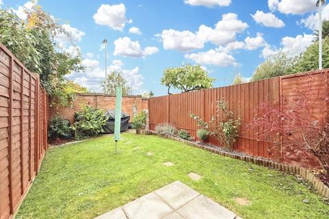 2 bedroom semi-detached house for sale, Lalande Close, Wokingham, Berkshire