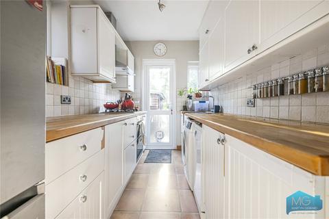 14 Balfour Grove, London, N20 0SJ