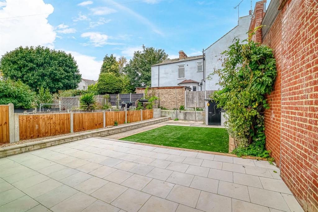 FTN 3776 hdr-2-Edit.jpg