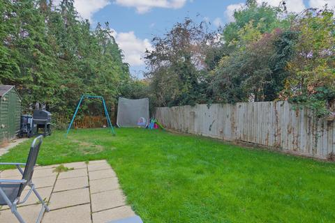 22 Astral Close, Lower Stondon, Henlow, SG16 6EL
