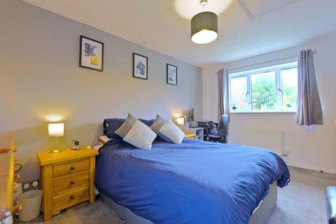 22 Astral Close, Lower Stondon, Henlow, SG16 6EL