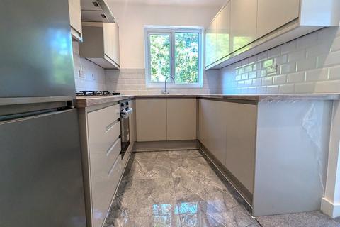 undefined, Avondale Avenue, London N12