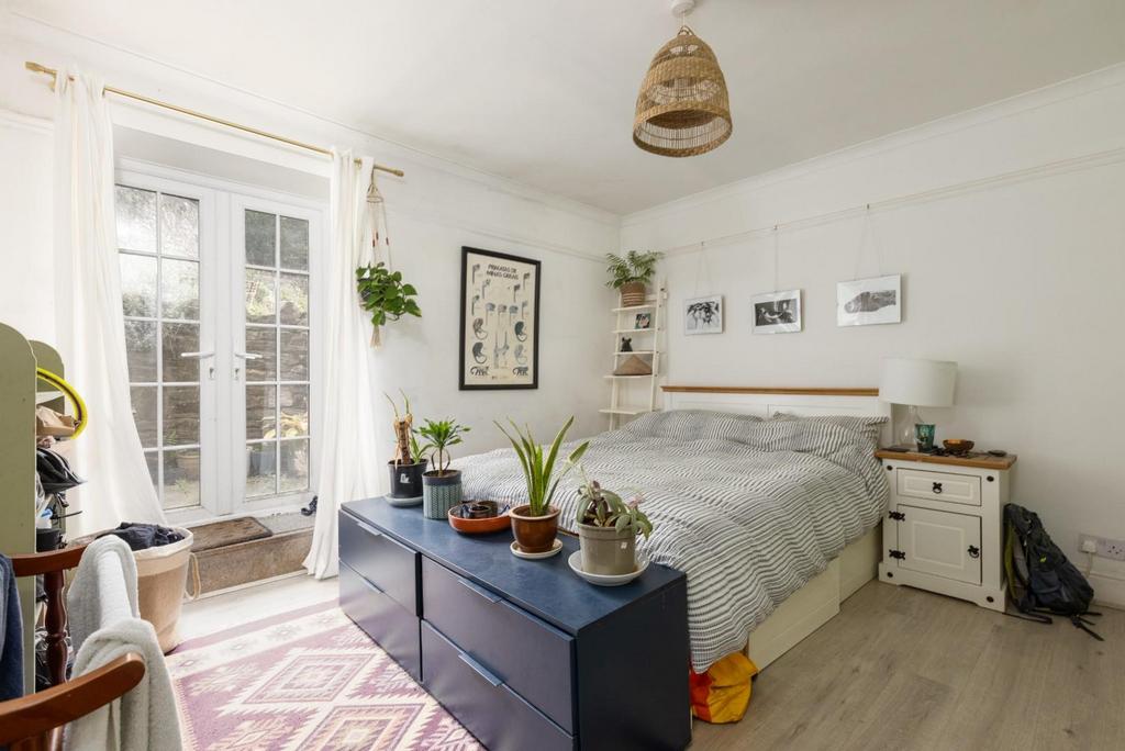 BF, 65 Cotham Brow, BS6-9.jpg