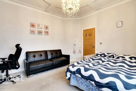 2 bedroom maisonette for sale, Radnor Avenue, Harrow