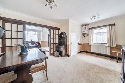undefined, Scotland Bridge Road, New Haw, KT15