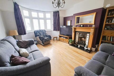 5 bedroom semi-detached house for sale, Warwick Road, Acocks Green, Birmingham