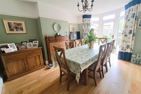 5 bedroom semi-detached house for sale, Warwick Road, Acocks Green, Birmingham