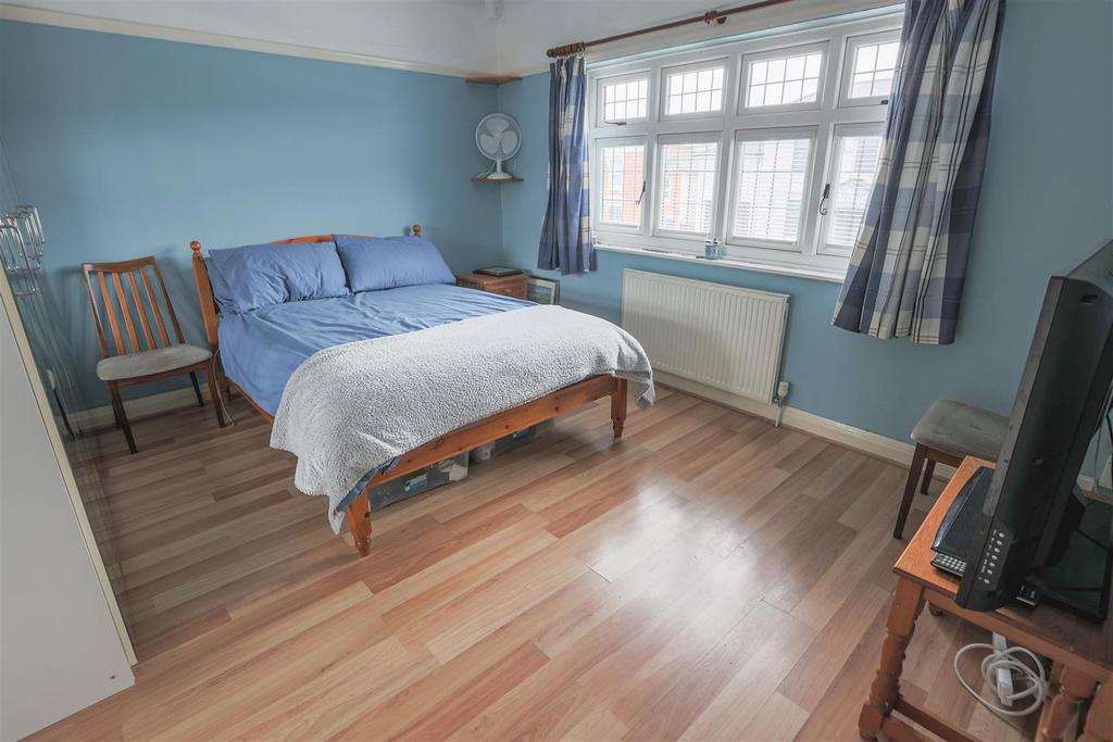 1018 Warwick Rd 19 .jpg