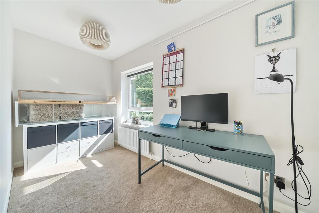 Bedroom 4.jpg