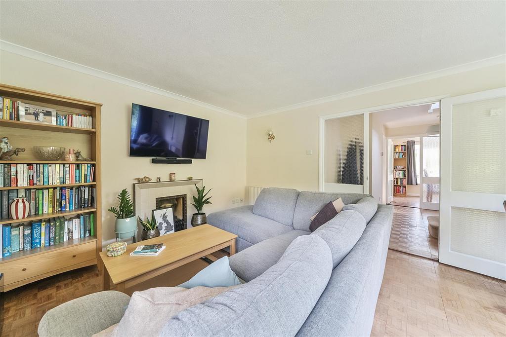 Living room 1.jpg