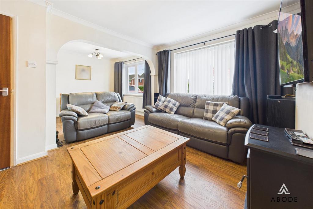 CAM03473 G0-PR0475-STILL005.jpg