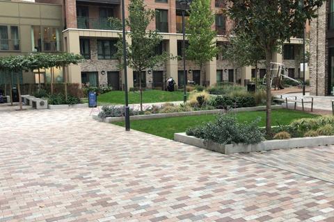 2 bedroom flat to rent, Bouchon  Bouchon Point  Cendal Crescent    (Whitechapel), London, E1