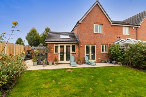2 bedroom semi-detached house for sale, Deane Drive, Worcester WR5