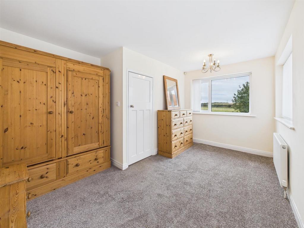 Bedroom: