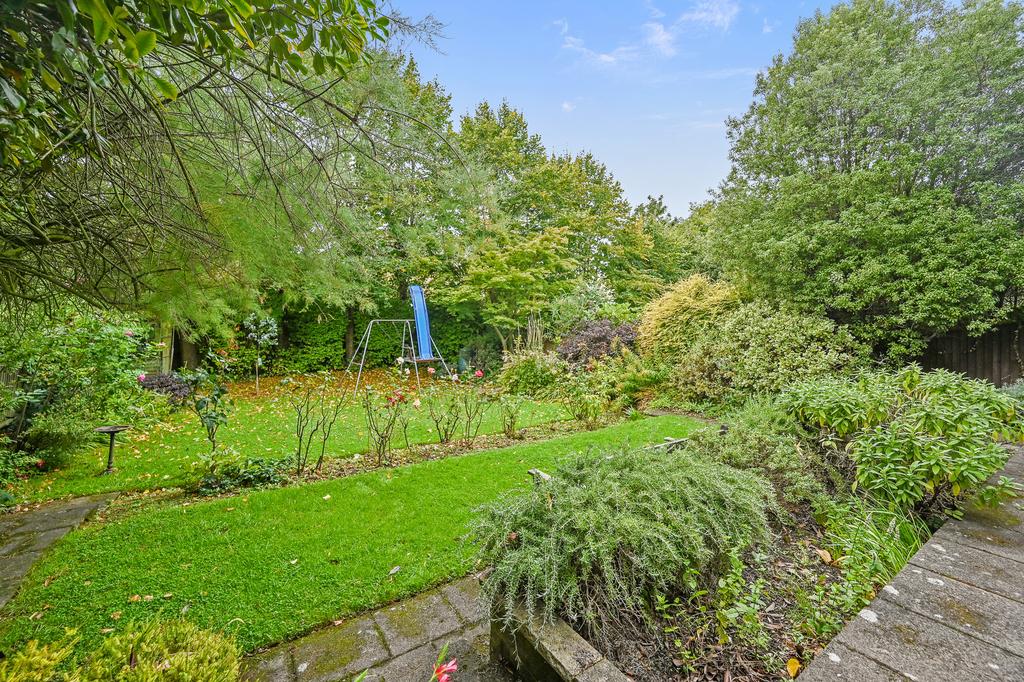 RCCA-  35 grendon gardens-garden 4 (1)