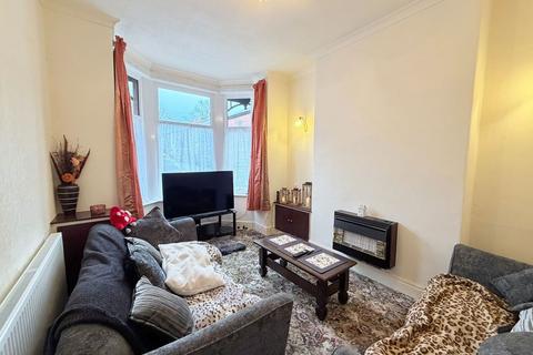 2 bedroom terraced house for sale, Lumn Road, Hyde, SK14 2RW