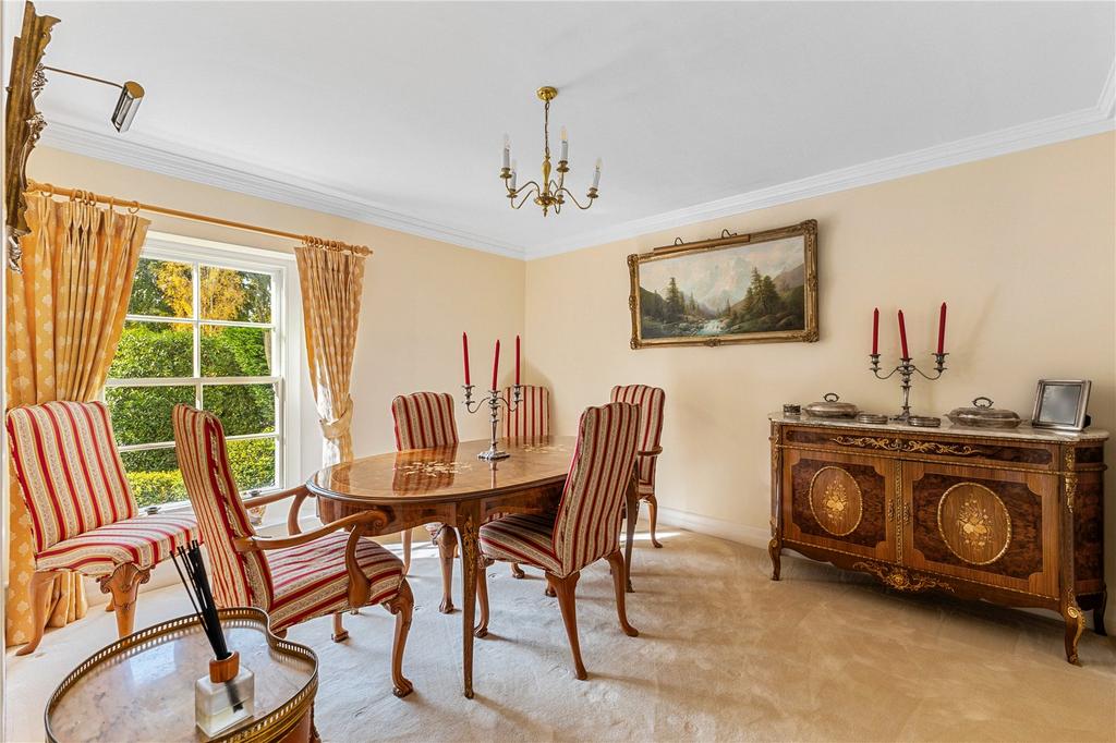 Dining Room/Bedroom