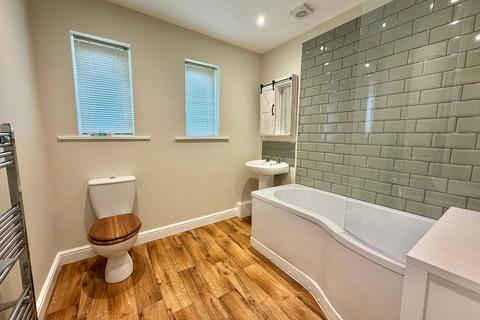 3 Windsor Crescent, Oakworth, Keighley, BD22 7PQ