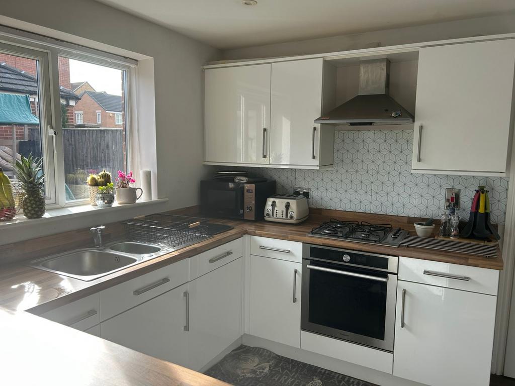 Dining kitchen