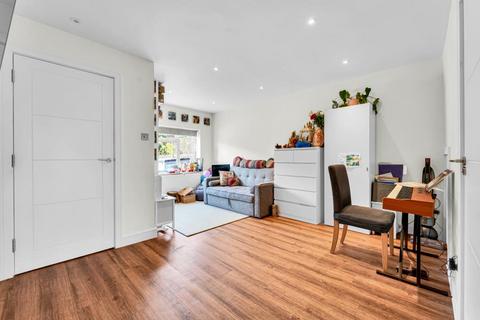 undefined, Aspen Close, W5