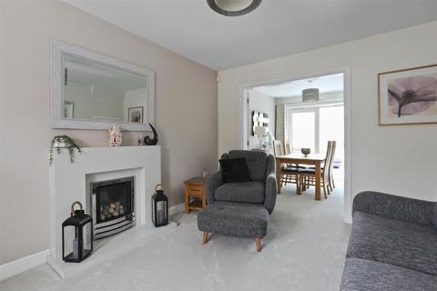 3 bedroom detached house for sale, Walnut Tree Court, Higham Ferrers, Rushden