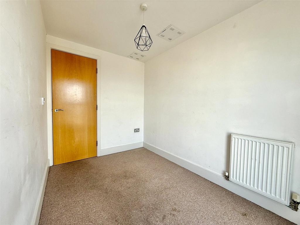 2nd Bedroom