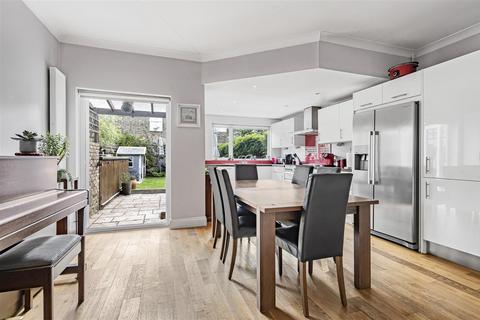 4 bedroom semi-detached house for sale, Osborne Road, Kingston Upon Thames KT2