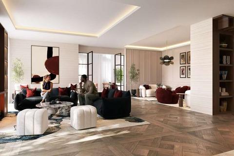 undefined, England W3 0DF London, GBR