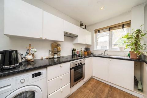undefined, Milford Mews, London SW16